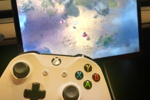 How to play games with a controller on your Tesla