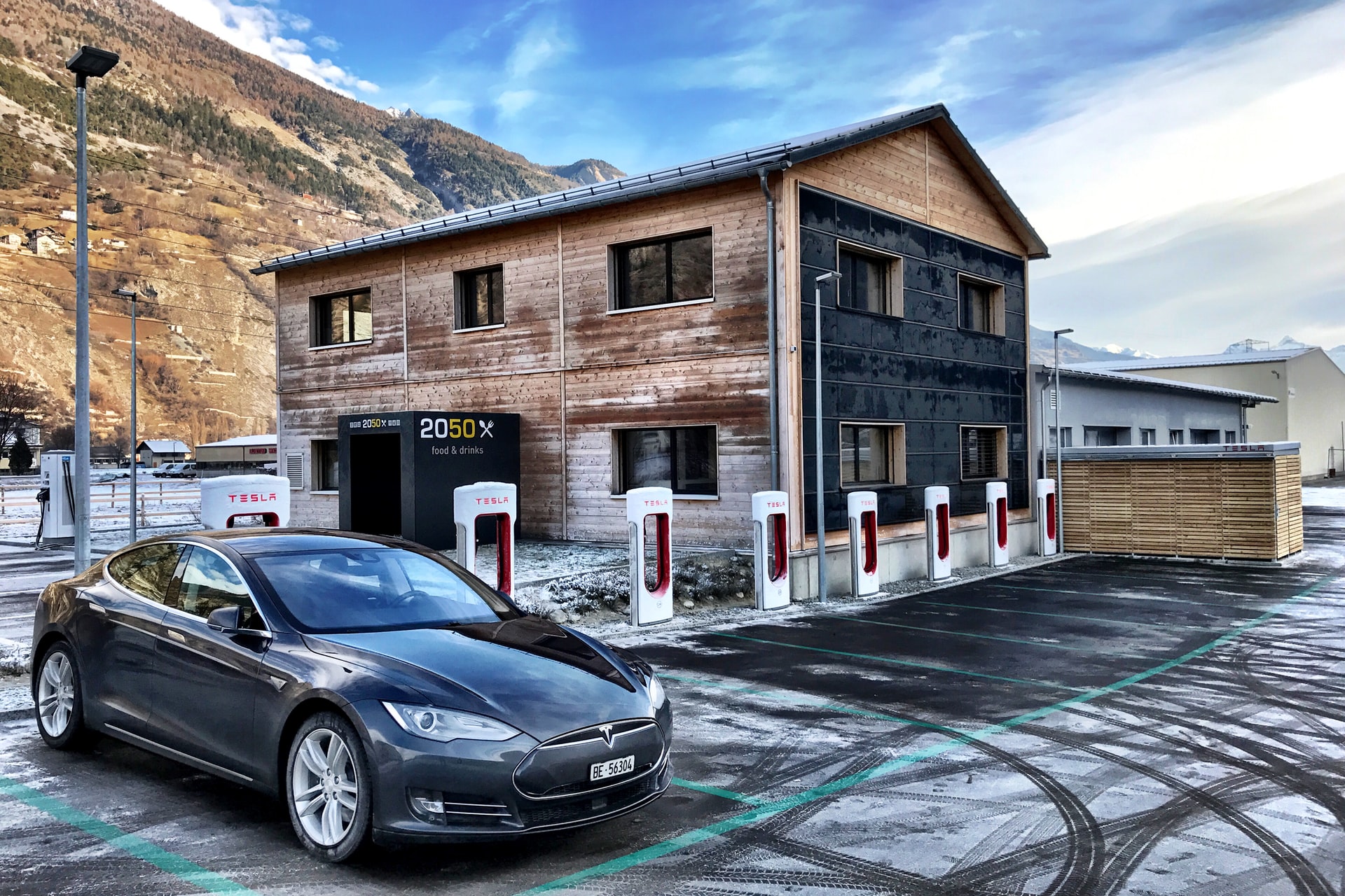 Tesla opens Superchargers to non-Teslas in Australia