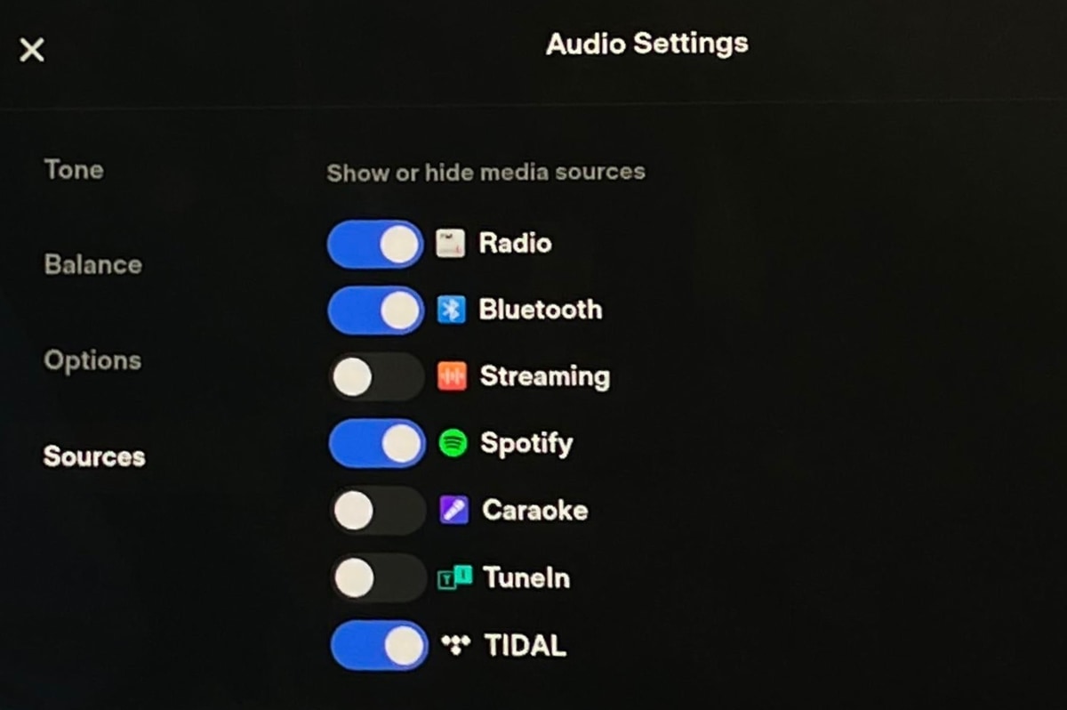 Tesla Audio Sources feature in update 2022.4.5.17