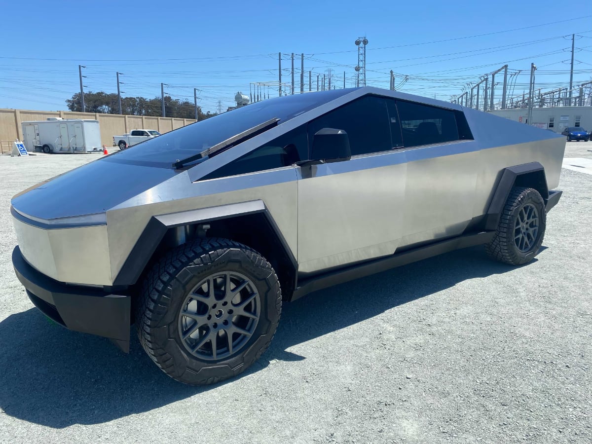 Tesla Cybertruck production finally starts in Texas