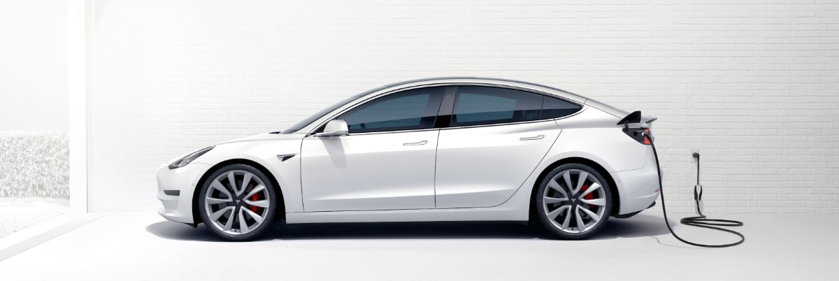 Tesla is no longer including the mobile charging connector with