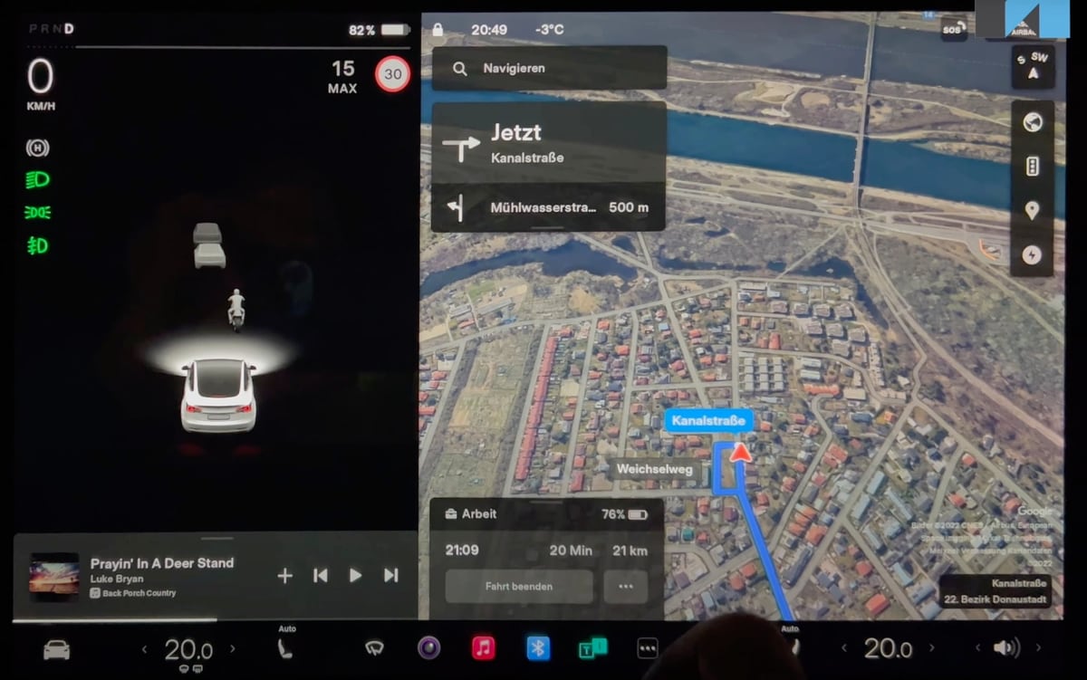 Tesla has improved the layout of the navigation information