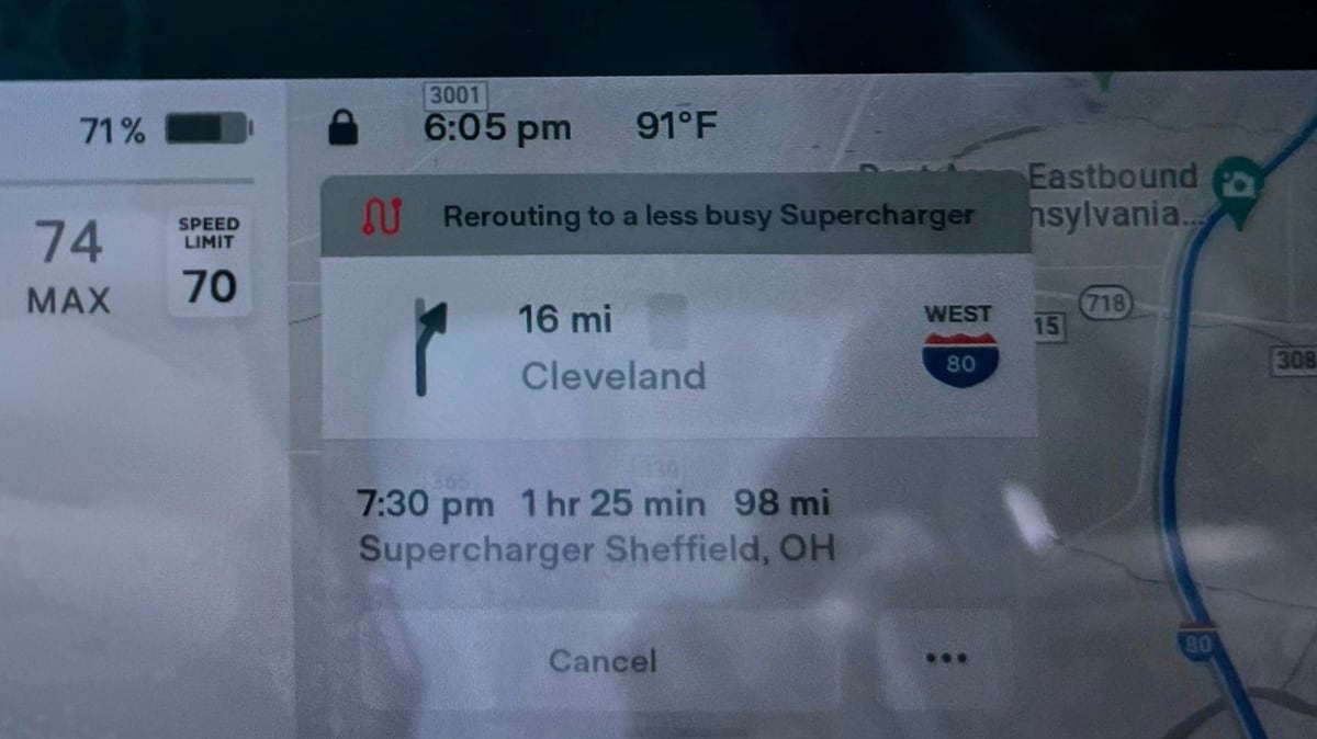 Tesla Automatic Supercharger Rerouting feature in update 2022.16.0.2