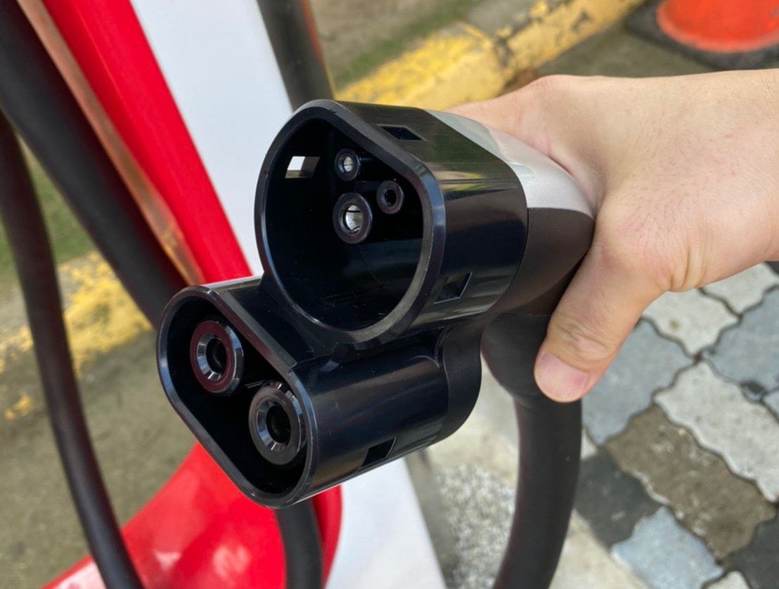 Tesla Superchargers in Taiwan with Tesla and CCS connectors