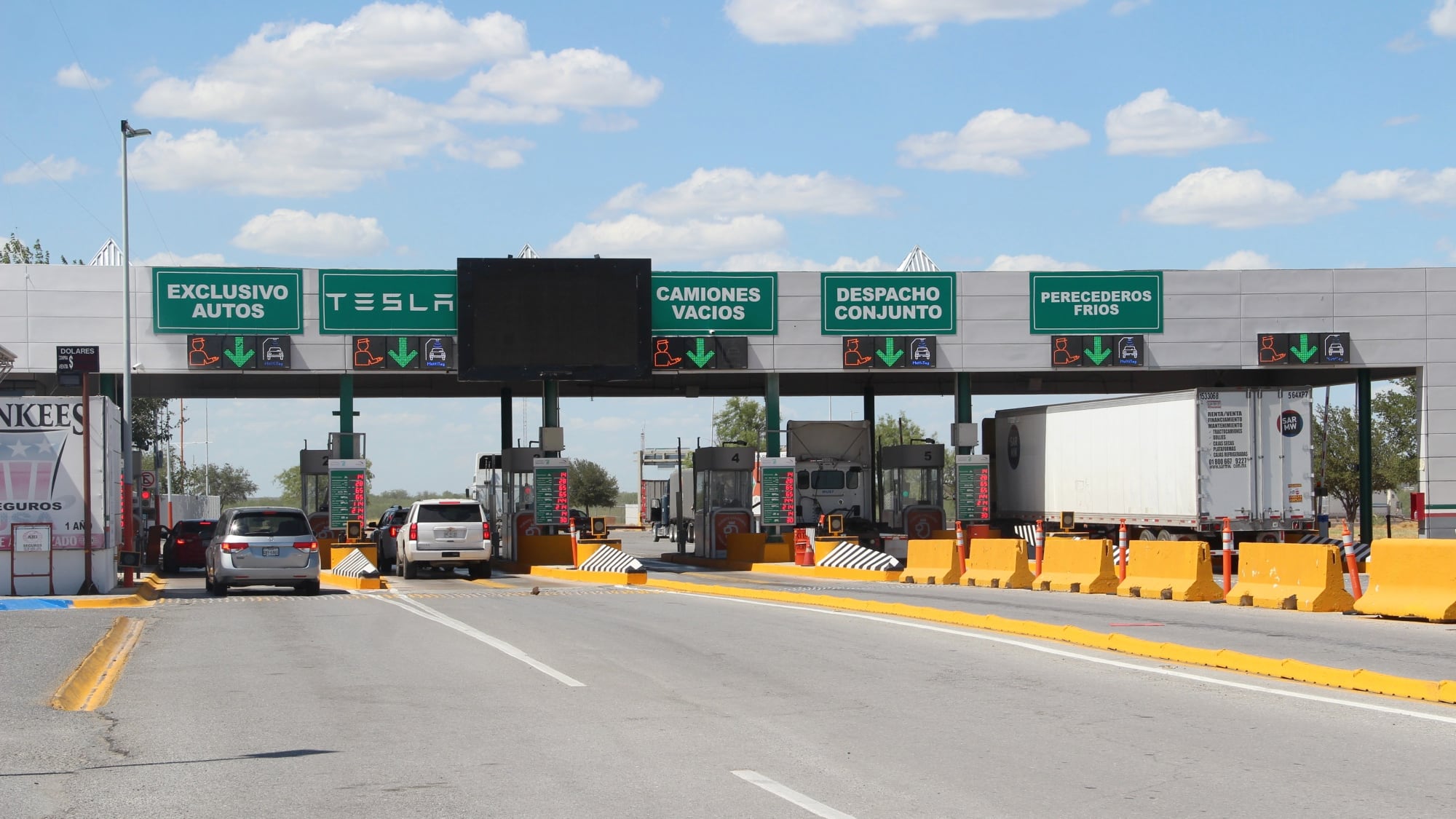 Tesla gets a dedicated lane at the border