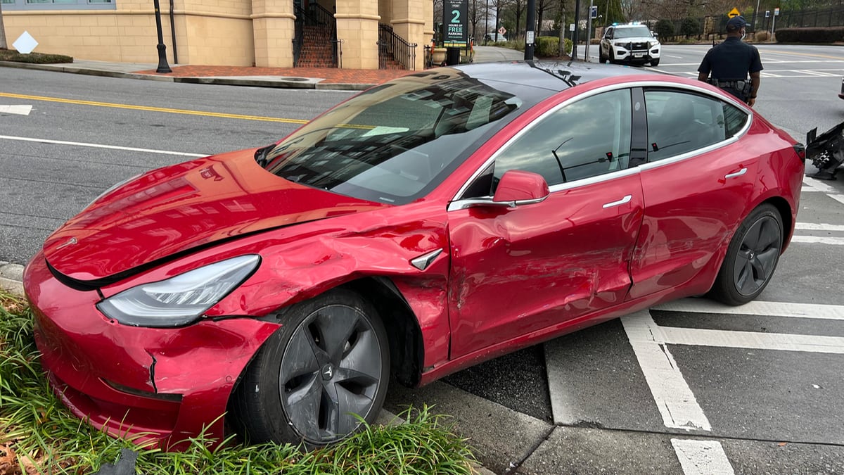 Salvaged Tesla may soon be able to use Superchargers again