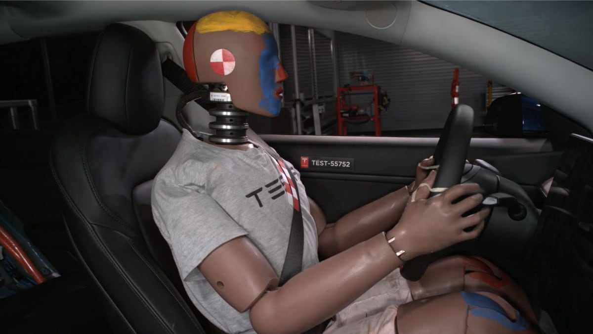 Tesla makes their cars even safer with seat belt pretensioning