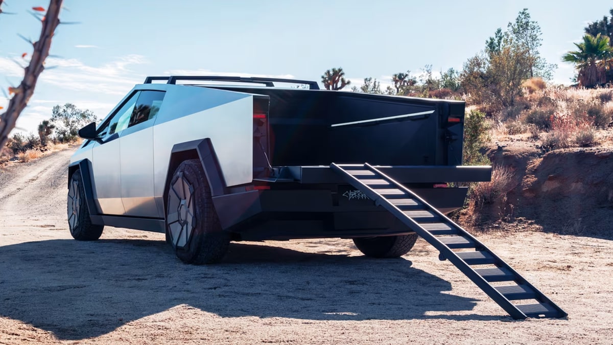 A foldable ramp for the Cybertruck adds more utility
