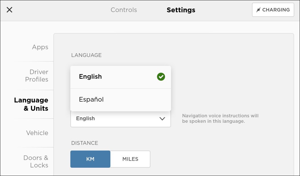 Tesla 新しい言語オプション：スペイン語 feature in update 2018.28.5