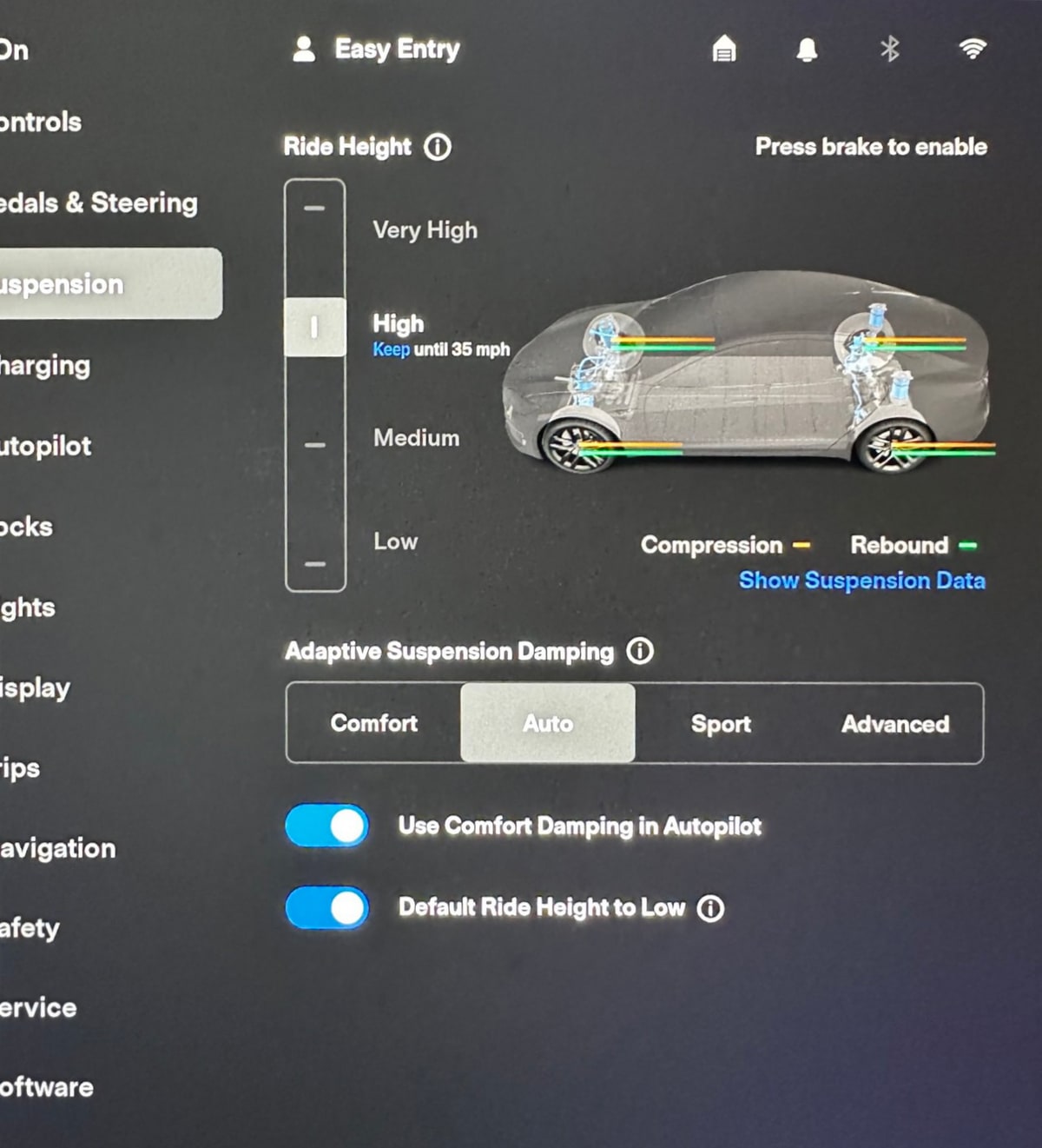 Tesla Suspension Menu feature in update 2023.2.10