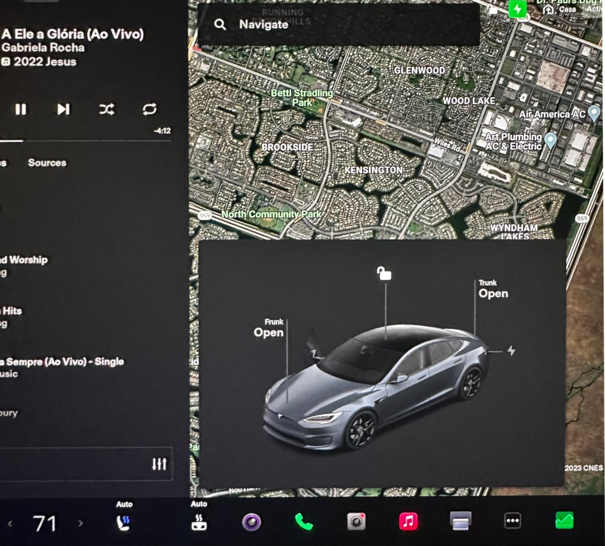 Tesla Welcome Screen feature in update 2023.6.11.2