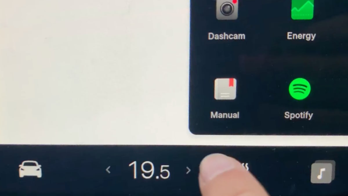 Tesla Adds New ‘Manual’ App in Software Update 2023.6