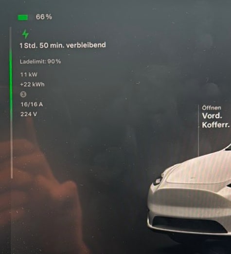 Tesla Charging Display feature in update 2024.14.3