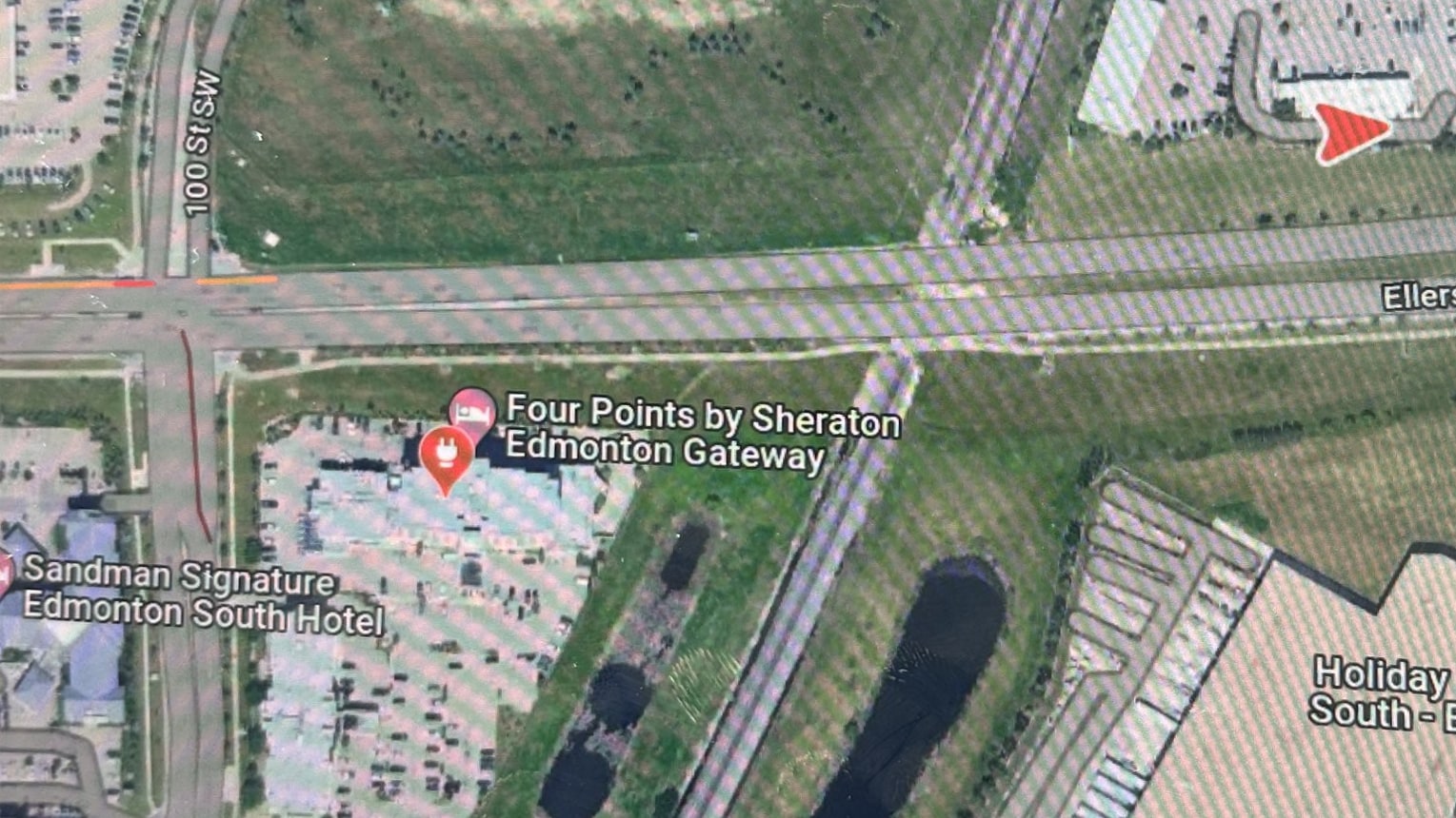 Tesla Destination Charging feature in update 2025.8.8.1