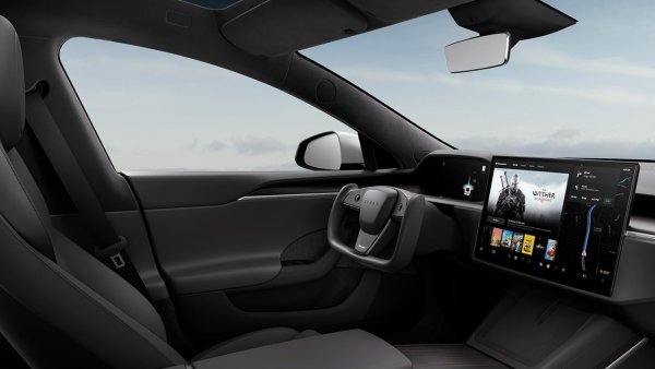 Tesla releases update 2021.36