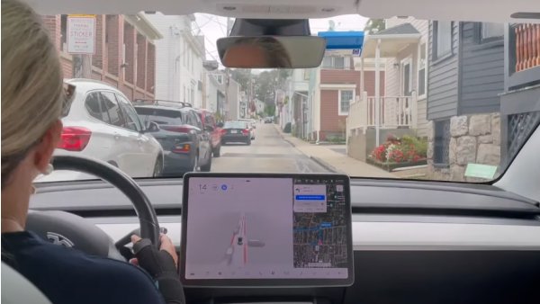 Tesla releases FSD Beta 10.0.1