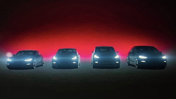 Tesla Releases the 2021 Holiday Update with update 2021.44.25
