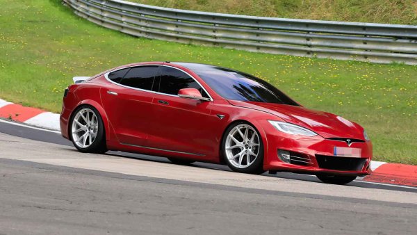 The 2021 Tesla Model S Plaid/ Plaid + expected to come with a wider rear body and wider wheels