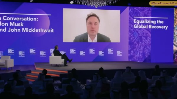 Bloomberg forum: Elon talks about Trump, Twitter and job cuts [video]