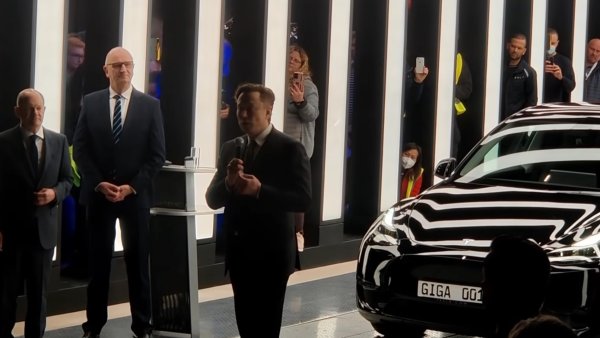 Tesla's Giga Berlin officially opens, Musk delivers speech and first cars