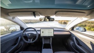 Tesla to add ability to automatically adjust your side-view mirrors