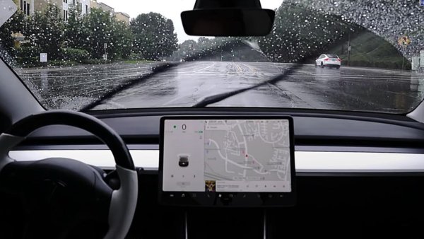 Tesla Windshield Wipers: Recommended Sizes for Model 3 / Y and How to Replace Them