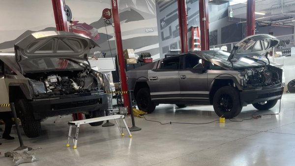 Tesla Cybertruck Disguised With F150 Wrap. Is Tesla Preparing To Offer Wraps for the Cybertruck?