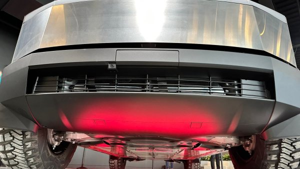 Investor Day Reveals Tesla Cybertruck Rear Screen, Bumper Cam, Circular Yoke and More [Photos, Video]