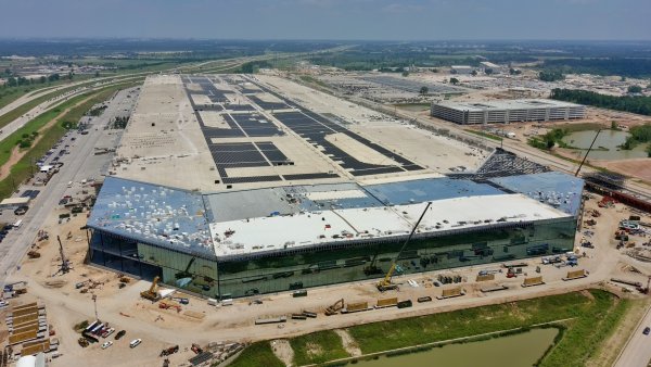 Tesla to Build Water-cooled Supercomputer Cluster at Giga Texas