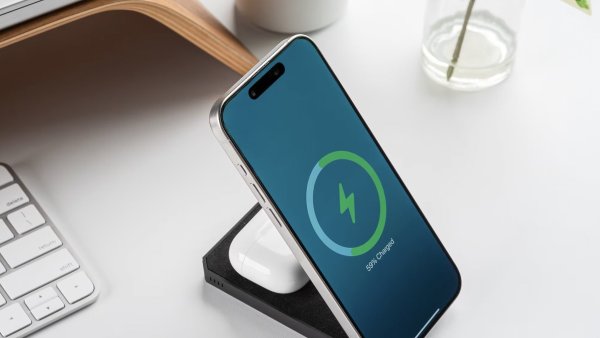 Tesla Launches New Wireless Portable Charger