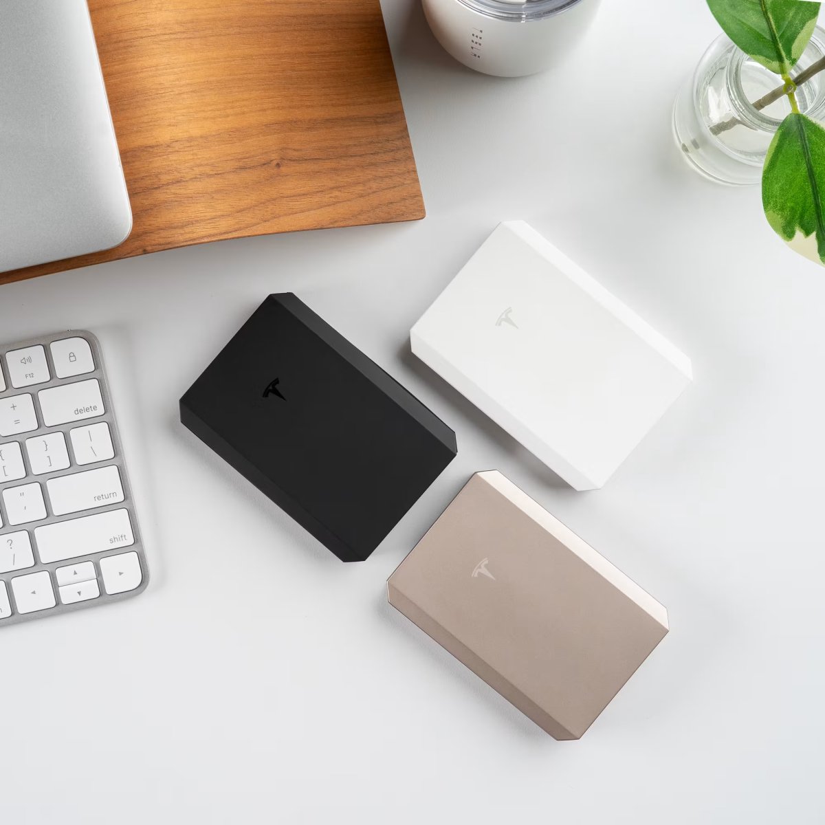 The 3 color options for the Wireless Portable Charger.