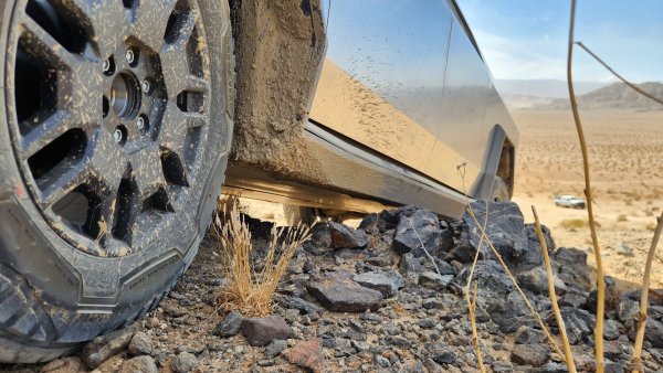 Tesla Cybertruck Features Coming: New Suspension Controls, Rockers and Free Cyber Wheel Caps