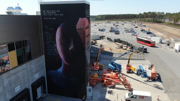 Tesla’s Giga Berlin Artwork: Where Creativity Meets Autonomy [VIDEO]