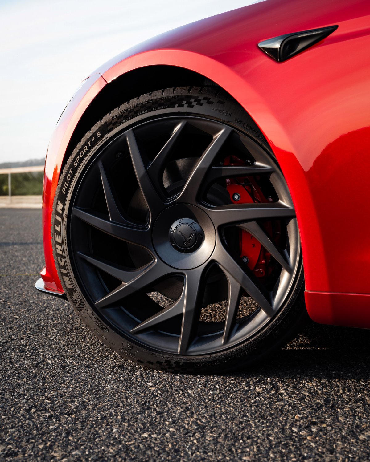 The new wheels with the Aero Covers removed.