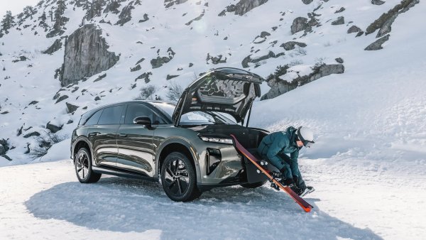 Lucid’s New Gravity — Here’s How It Compares to Tesla