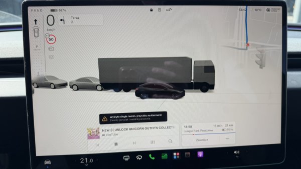 Tesla Adds European-Style Semi-Truck Visualizations