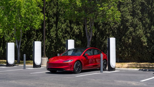 Tesla Offers Free Supercharging to All EVs for Europe Wildfire Relief
