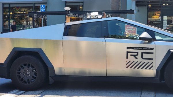 Cybertruck Spotted With LiDAR; FSD V12.5 Stack Merge Confirmed by Musk