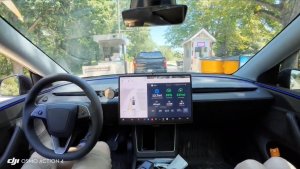 Caught on Video: Tesla FSD Tackles a Toll Booth — Here’s How It Pulled It Off