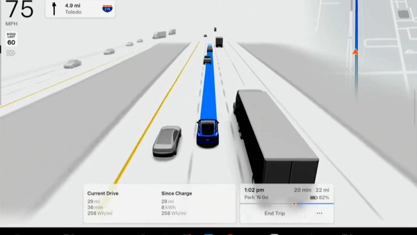 Tesla Adds Smoother FSD Visualizations by Fixing Four-Year-Old Bug [VIDEO]