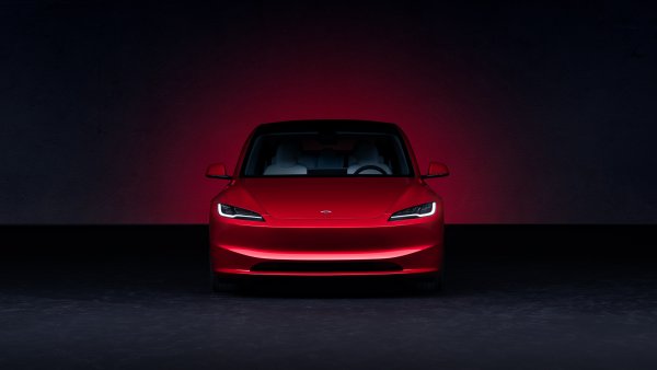 Tesla Unveils Refreshed Model 3 in North America