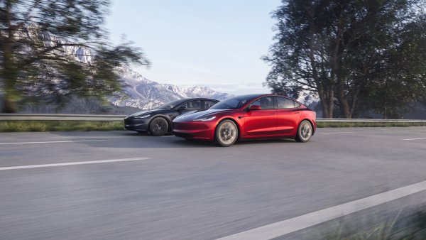 What to Expect in Tesla’s 2024 Holiday Update