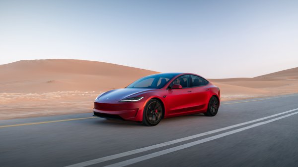 Tesla Loses Two Key Product Leaders