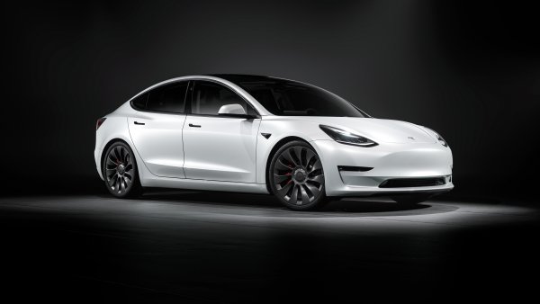 Tesla Hints that Grok AI May Arrive on Intel-Based Vehicles