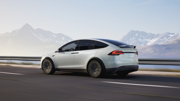 Tesla Tests Direct Escalation to Managers for Service Issues