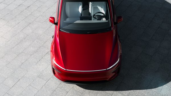 Tesla Increases Robotaxi Fare Fee, Up from $4.20