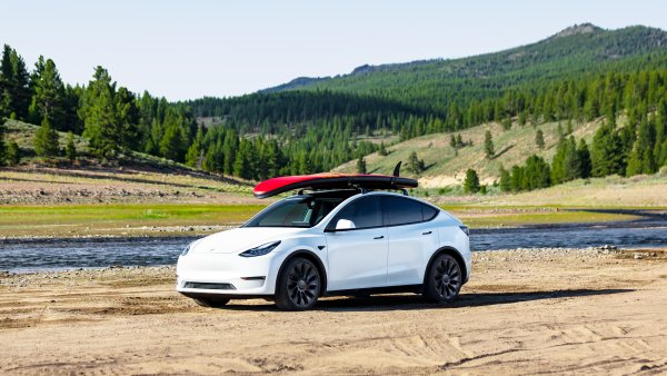Tesla Cuts Newly Formed Content and Ads Team, Musk says Ads Were “Too Generic”
