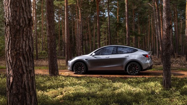 Tesla Expected to Launch Model 3 Quicksilver Paint Color in North America; Adds Quicksilver to Model Y in Canada